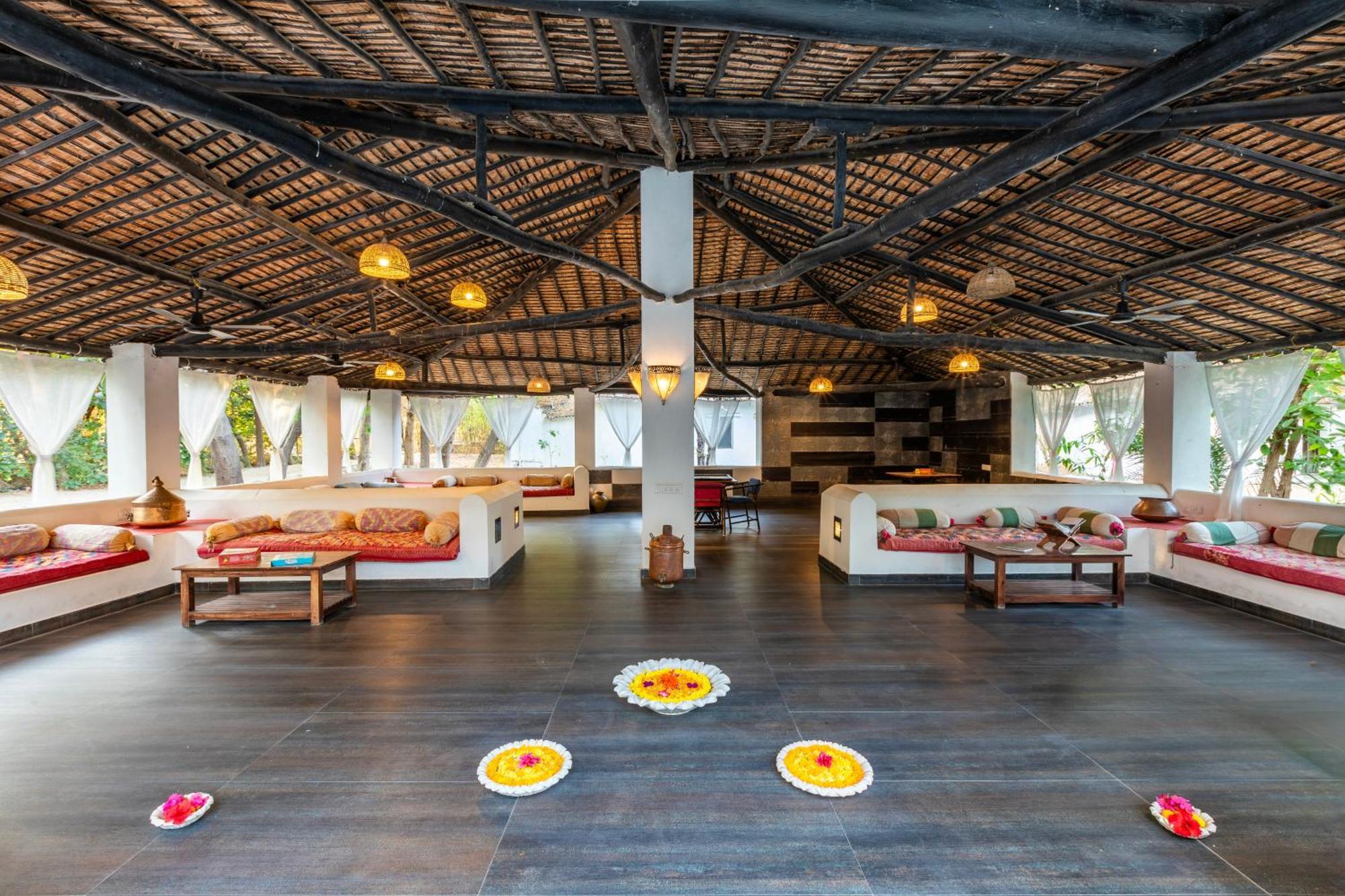 Rann Riders Hotel Dasada Exterior photo