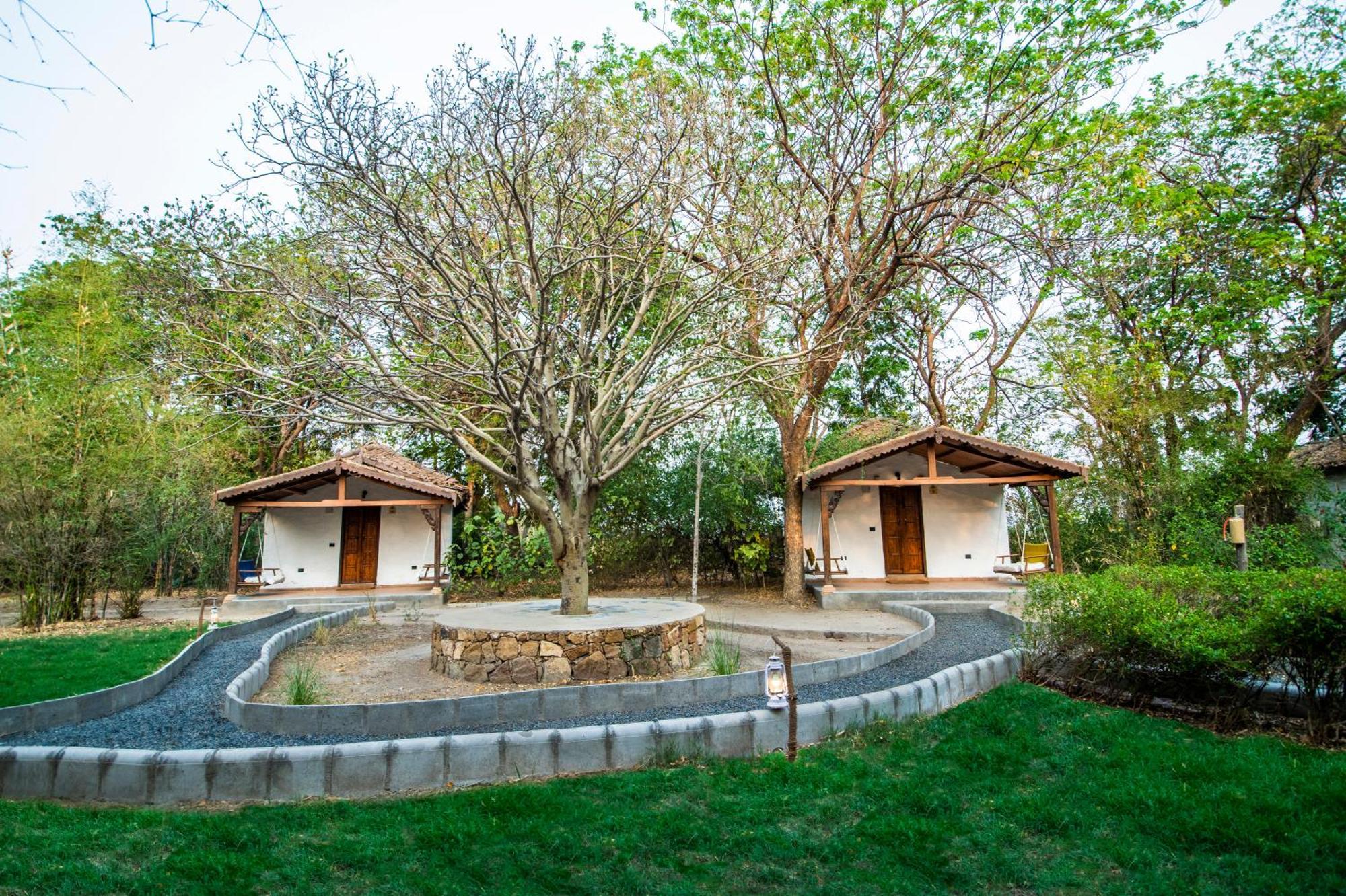 Rann Riders Hotel Dasada Exterior photo